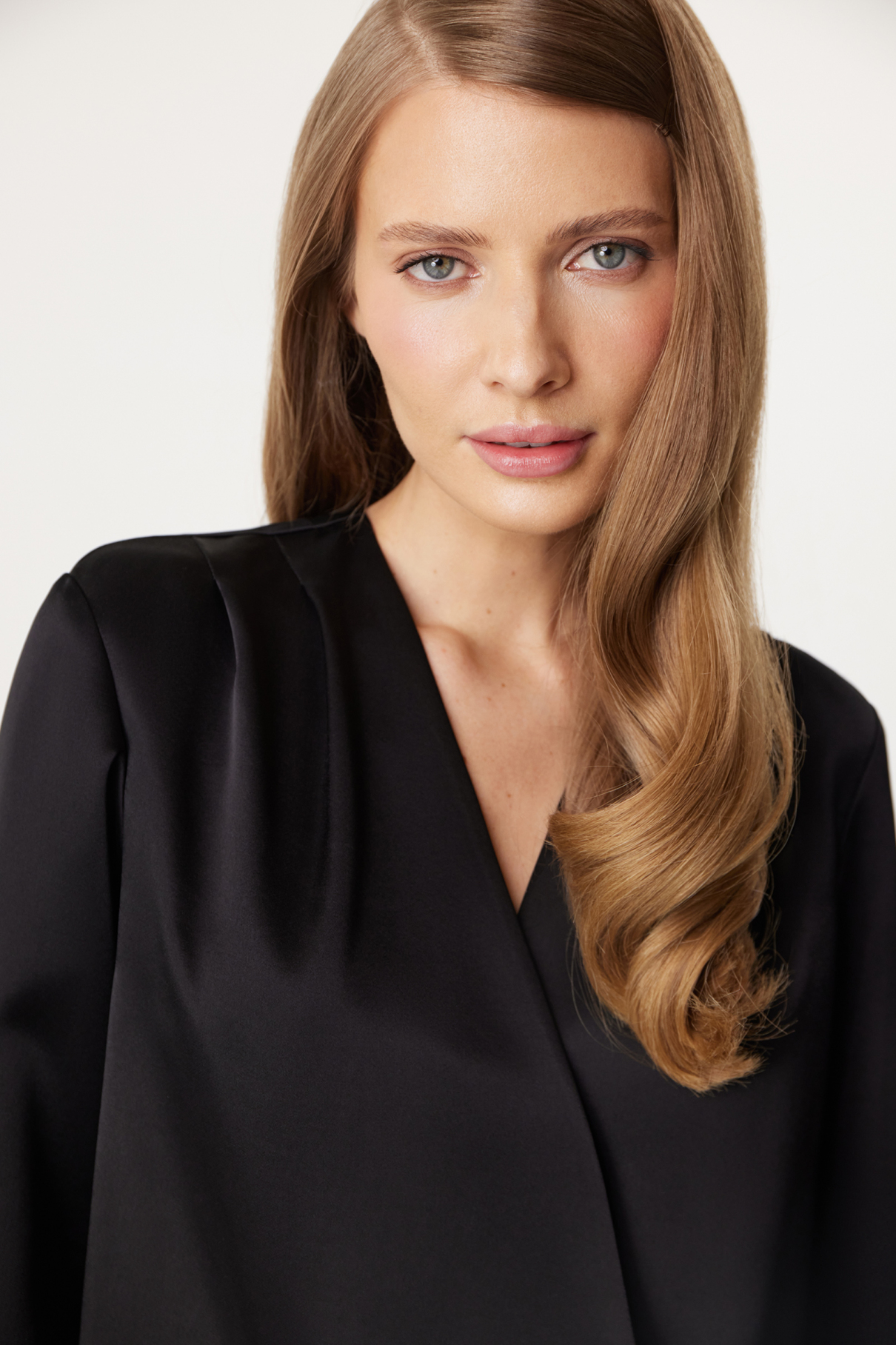 Блузка Venera , черный, арт. FR24SS1BL40FLW530BL купить в интернет-магазине Блузка Venera , черный, арт. FR24SS1BL40FLW530BL купить в интернет-магазине