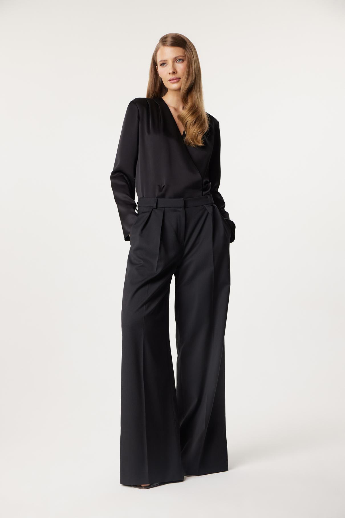 Брюки прямые Iman , черный, арт. FR24SS1PN03FLW120BL купить в интернет-магазине Брюки прямые Iman , черный, арт. FR24SS1PN03FLW120BL купить в интернет-магазине