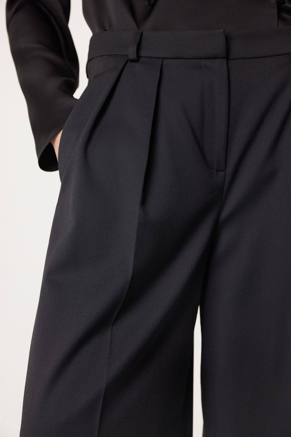 Брюки прямые Iman , черный, арт. FR24SS1PN03FLW120BL купить в интернет-магазине Брюки прямые Iman , черный, арт. FR24SS1PN03FLW120BL купить в интернет-магазине
