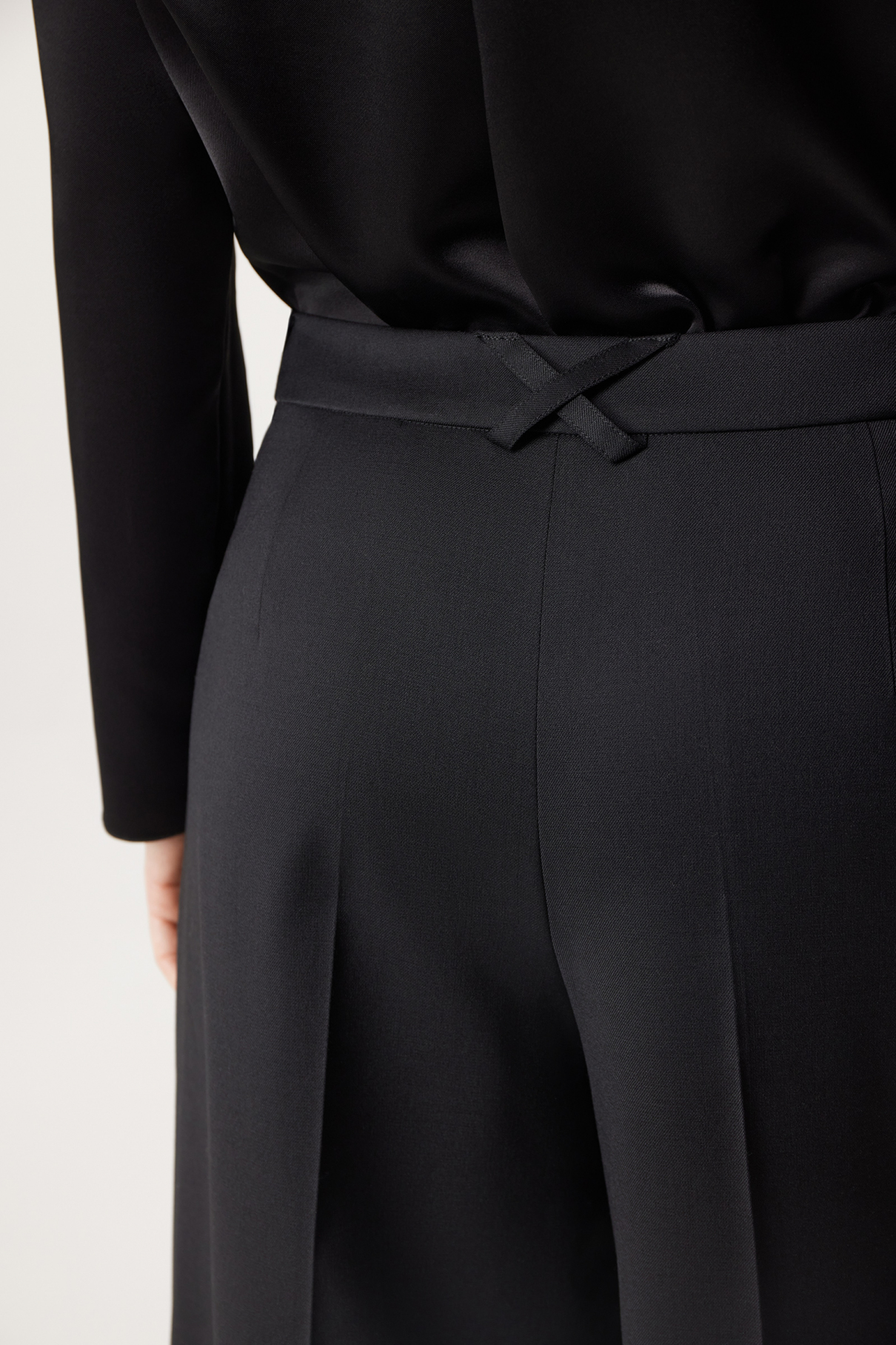 Брюки прямые Iman , черный, арт. FR24SS1PN03FLW120BL купить в интернет-магазине Брюки прямые Iman , черный, арт. FR24SS1PN03FLW120BL купить в интернет-магазине