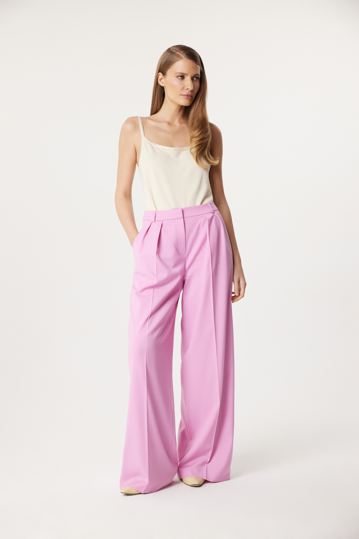 Брюки прямые Iman , розовый, арт. FR24SS1PN03FLW120PN купить в интернет-магазине Брюки прямые Iman , розовый, арт. FR24SS1PN03FLW120PN купить в интернет-магазине