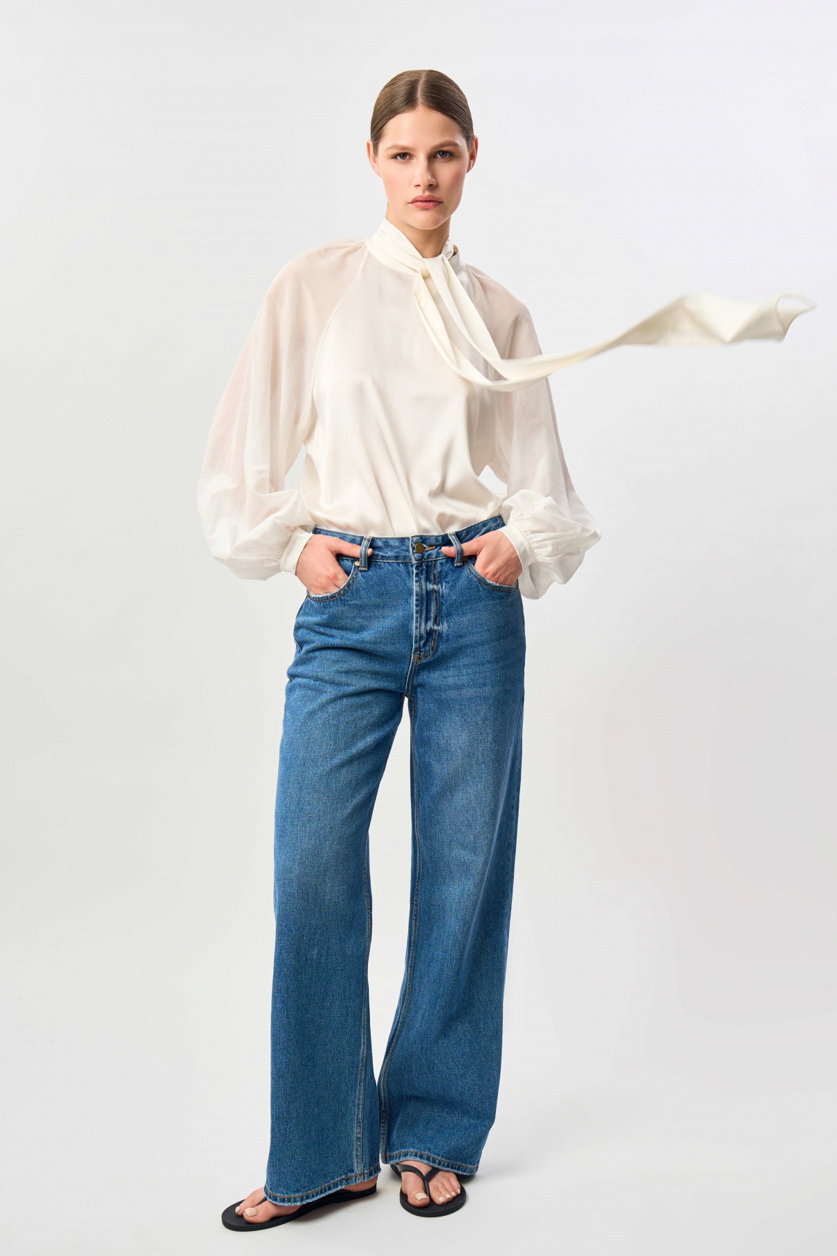 Джинсы , синий, арт. FR23FW2DJ03W310MB купить в интернет-магазине Джинсы , синий, арт. FR23FW2DJ03W310MB купить в интернет-магазине