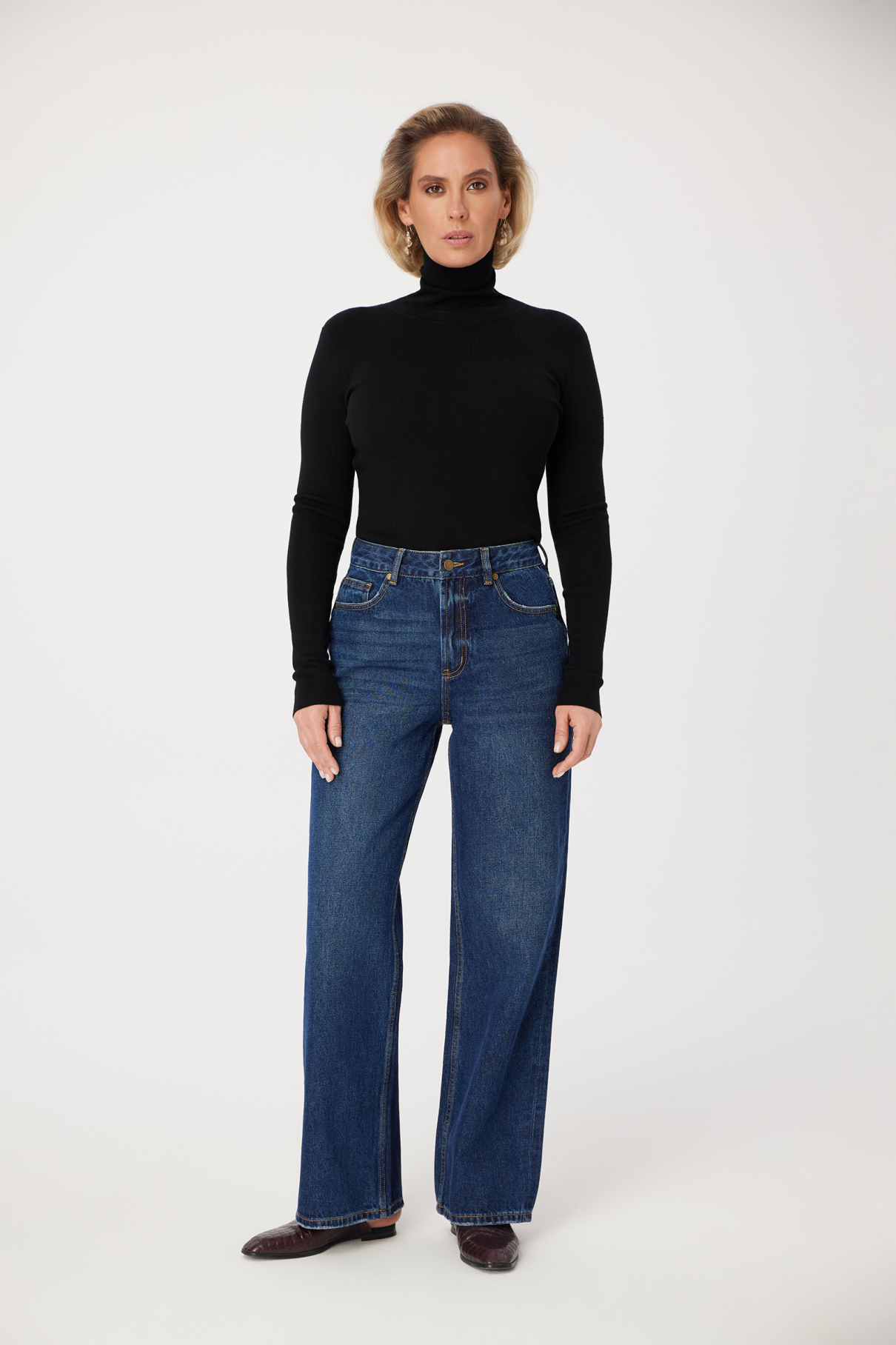 Джинсы , синий, арт. FR23FW2DJ03W310DB купить в интернет-магазине Джинсы , синий, арт. FR23FW2DJ03W310DB купить в интернет-магазине