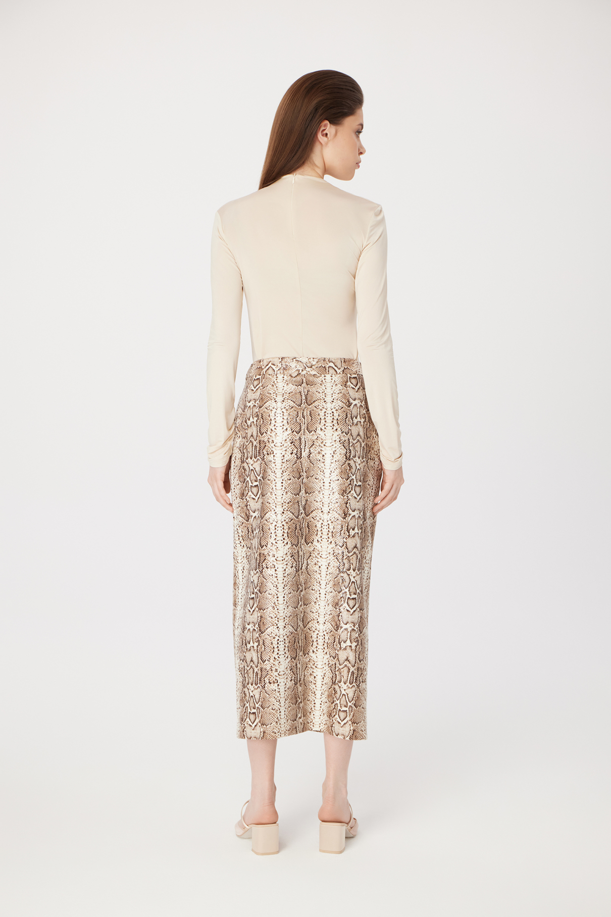 Юбка Amber , бежевый, арт. FR24SS1SK02PRW200BG купить в интернет-магазине Юбка Amber , бежевый, арт. FR24SS1SK02PRW200BG купить в интернет-магазине