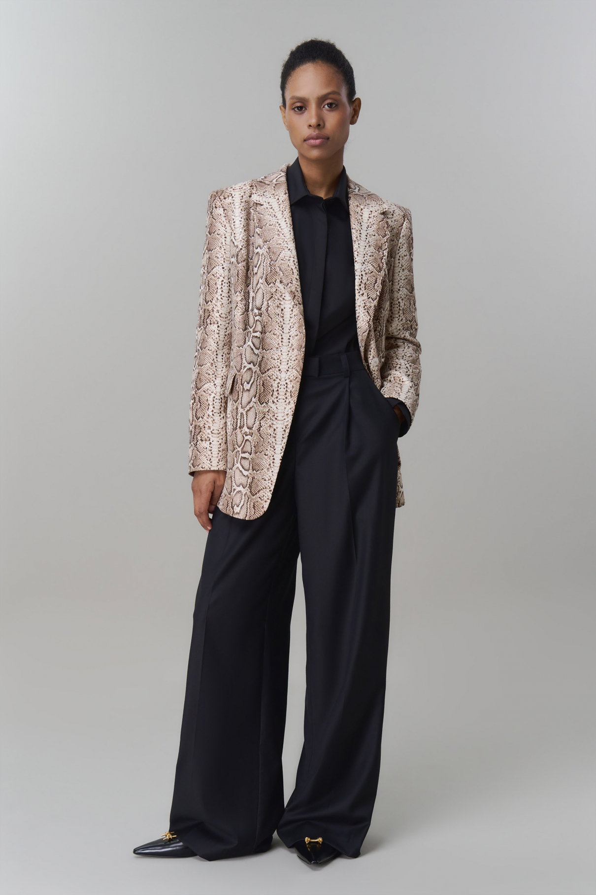 Жакет Aini , бежевый, арт. FR24SS1JC40PCW200BG купить в интернет-магазине Жакет Aini , бежевый, арт. FR24SS1JC40PCW200BG купить в интернет-магазине