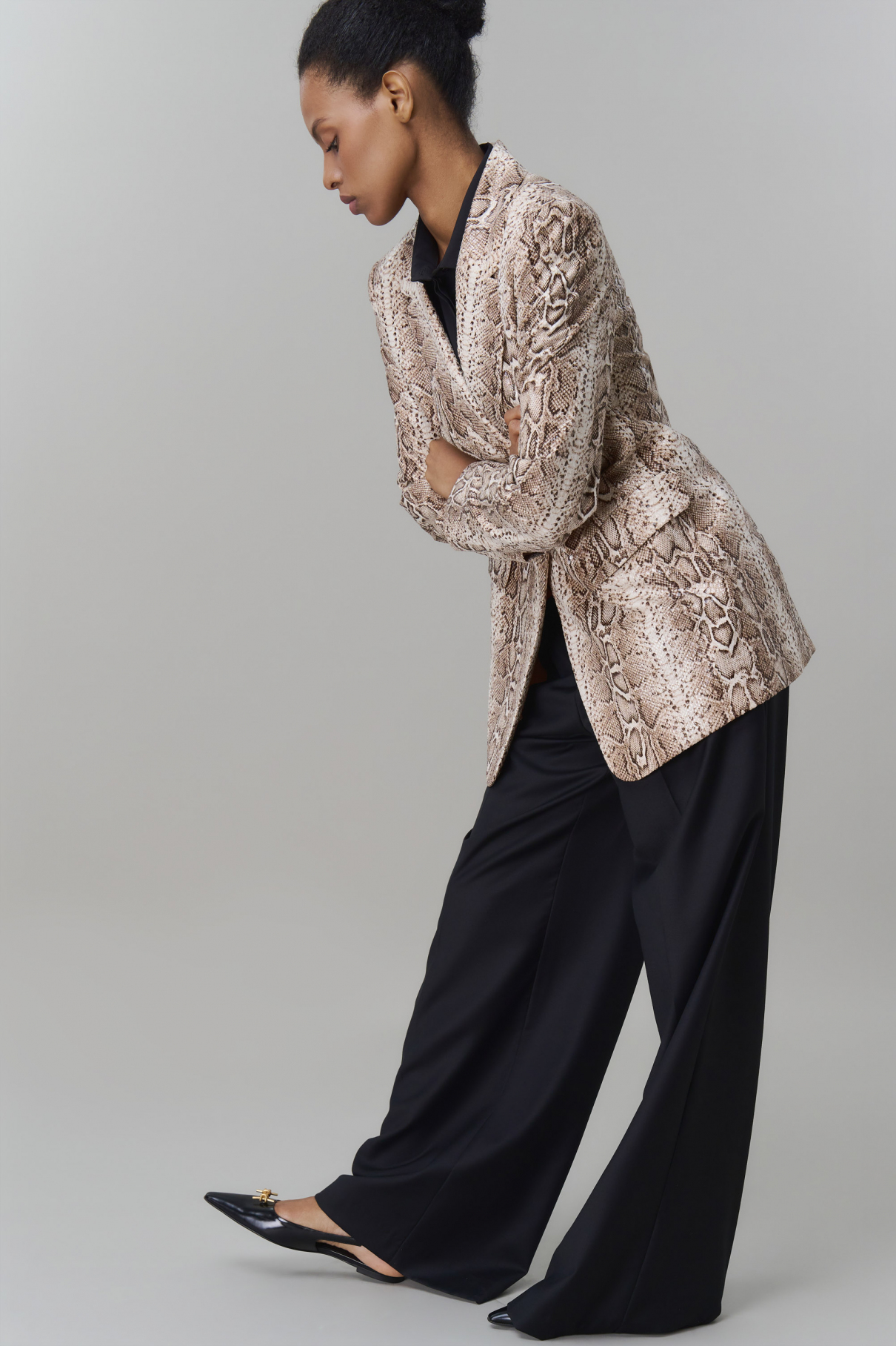 Жакет Aini , бежевый, арт. FR24SS1JC40PCW200BG купить в интернет-магазине Жакет Aini , бежевый, арт. FR24SS1JC40PCW200BG купить в интернет-магазине