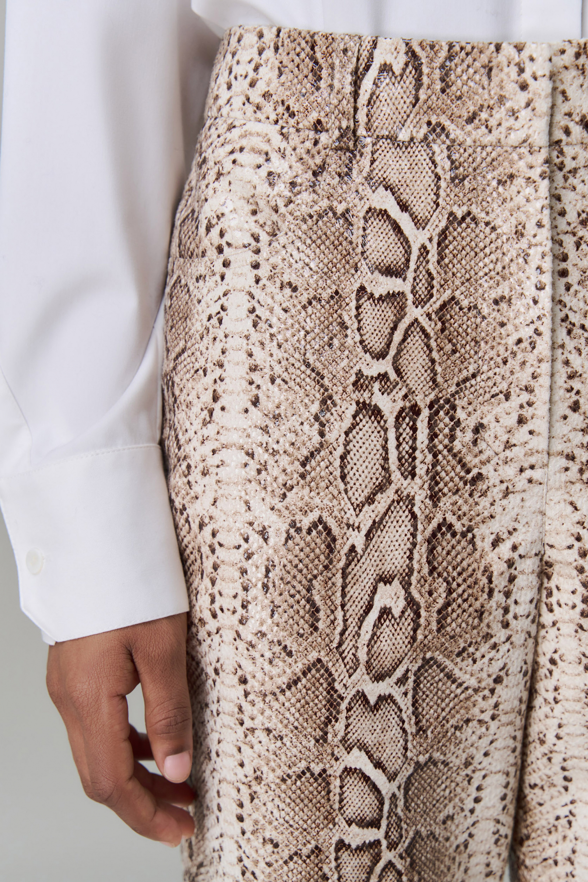 Брюки Aini , бежевый, арт. FR24SS1PN03PCW200BG купить в интернет-магазине Брюки Aini , бежевый, арт. FR24SS1PN03PCW200BG купить в интернет-магазине