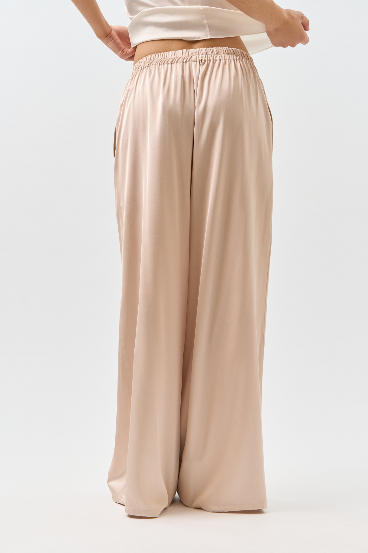 Брюки Magdalena , бежевый, арт. FR24SS1PN030W530BG купить в интернет-магазине Брюки Magdalena , бежевый, арт. FR24SS1PN030W530BG купить в интернет-магазине