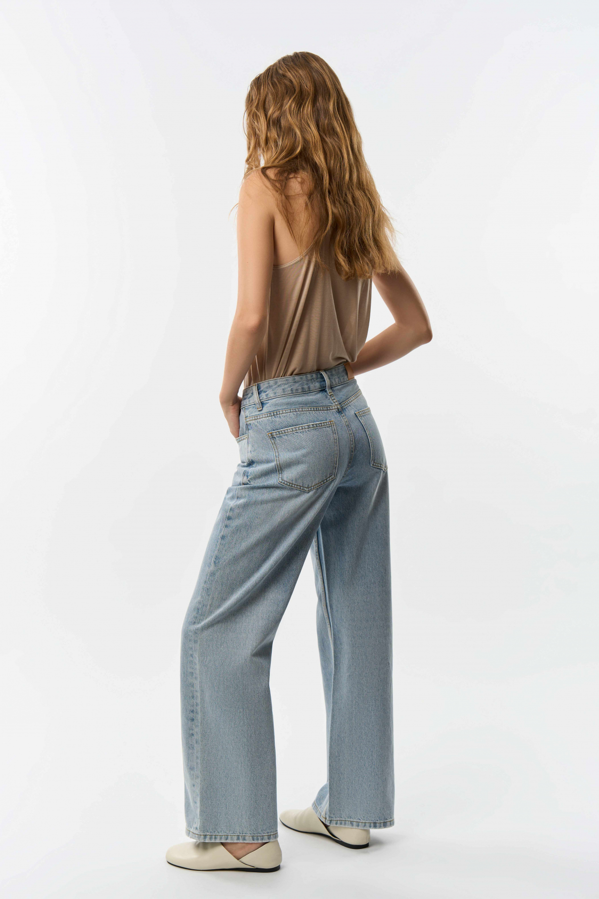 Джинсы Dayon , голубой, арт. FR24FW2DJ03PCW310LB купить в интернет-магазине Джинсы Dayon , голубой, арт. FR24FW2DJ03PCW310LB купить в интернет-магазине