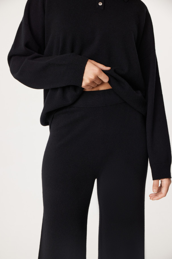 Брюки трикотажные Celestyna , черный, арт. FR23FW4PN030K200BL купить в интернет-магазине