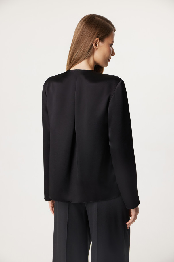 Блузка Venera , черный, арт. FR24SS1BL40FLW530BL купить в интернет-магазине