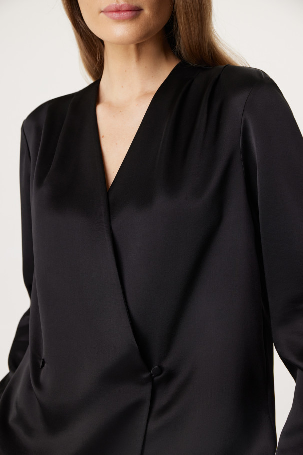 Блузка Venera , черный, арт. FR24SS1BL40FLW530BL купить в интернет-магазине