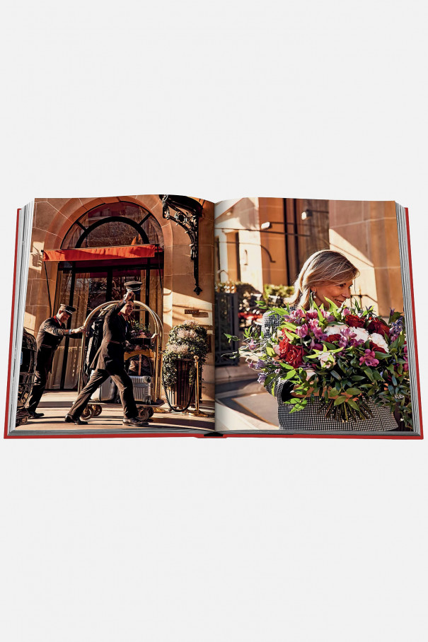 Книга ASSOULINE Plaza Athénée