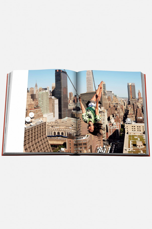 Книга ASSOULINE New York by New York