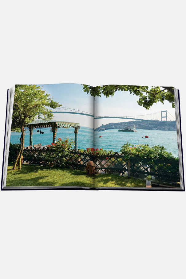 Книга ASSOULINE Bosphorus Private