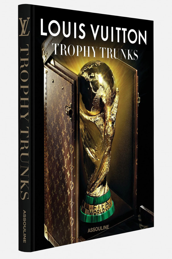 Книгa Assouline Louis Vuitton: Trophy Trunks