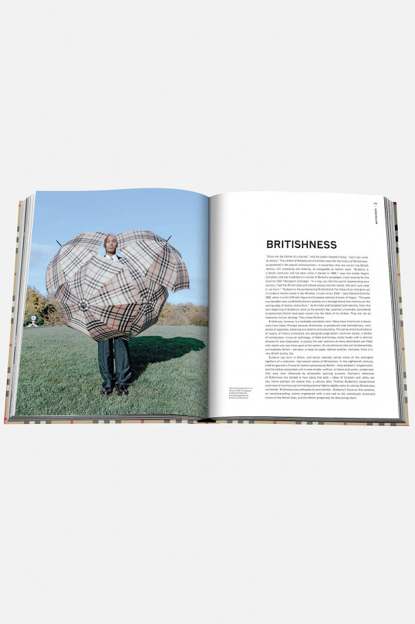 Книга ASSOULINE Burberry