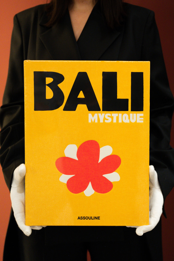 Книга ASSOULINE Bali Mystique