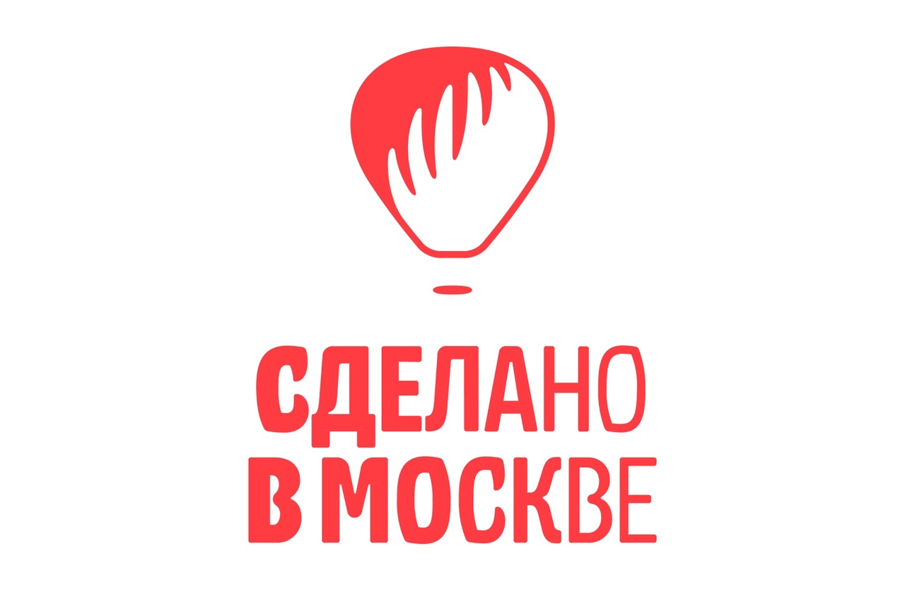 Прозрачные водолазки и змеиный принт — обсудили главные тренды весны с Fashion Rebels